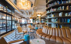 只有你阿托查酒店